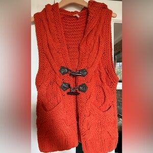 Cute Hooded Free People Sweater Vest in Orange. Size XS but fits loose.